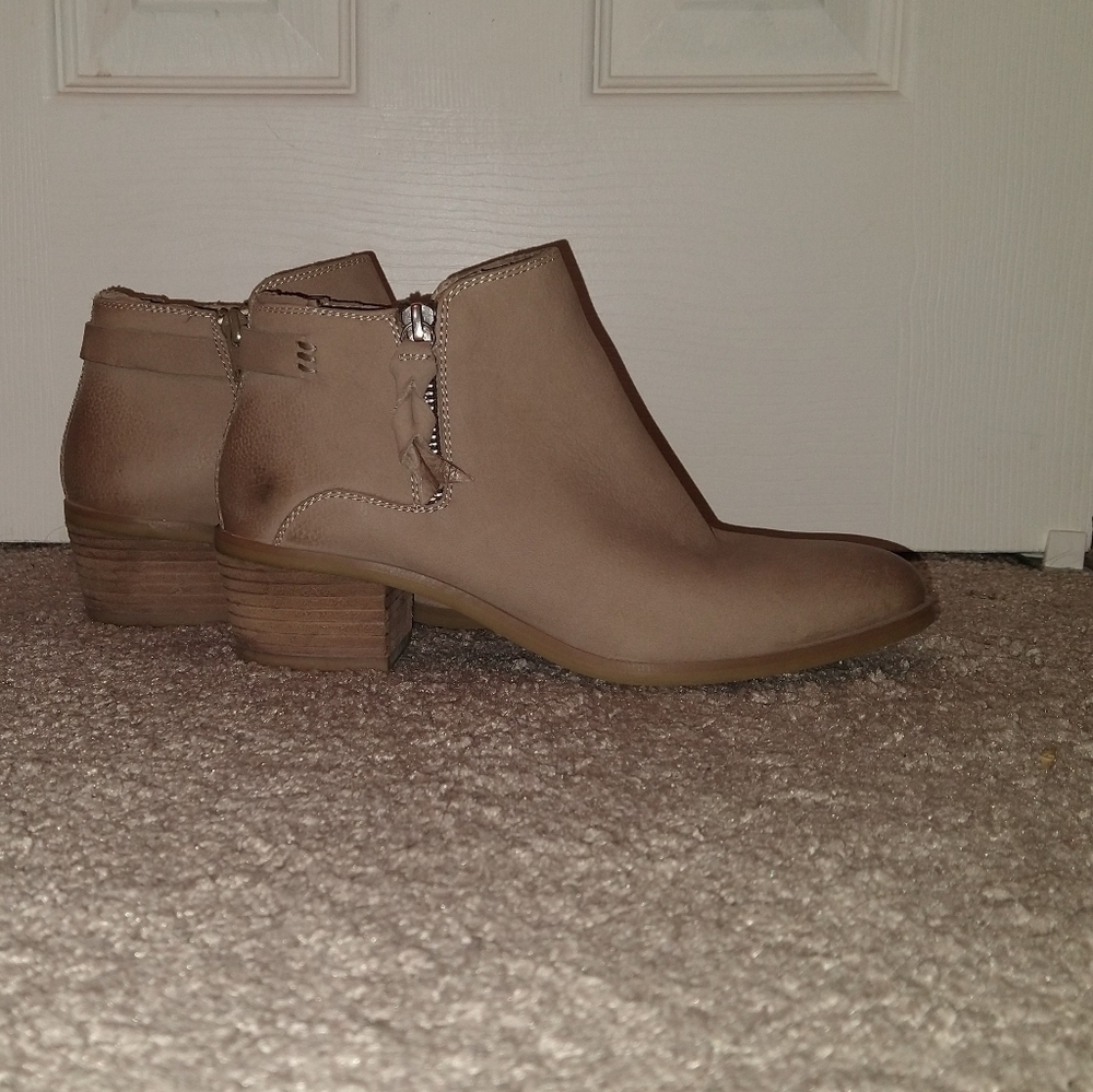 Women's Steve Madden Kyle Booties Size 7 1/2